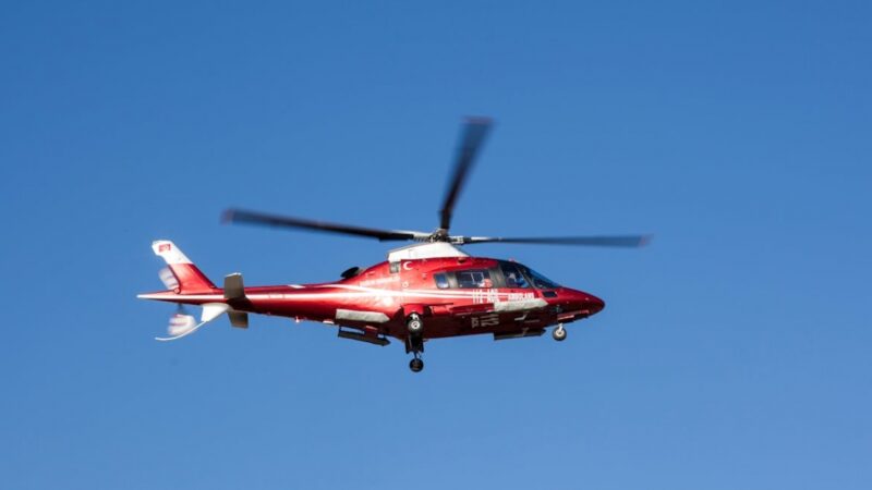 Alarm w Krakowie: helikopter policyjny zaangażowany w poszukiwanie zaginionego mężczyzny