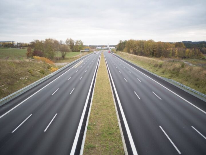 Potworna tragedia na autostradzie A4: 40-letnia kobieta nie żyje po kolizji z ciężarówką